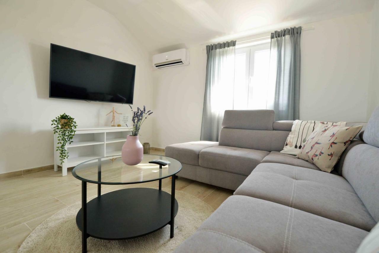 Apartments Enida 베티나 외부 사진