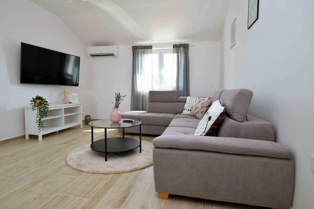 Apartments Enida 베티나 외부 사진